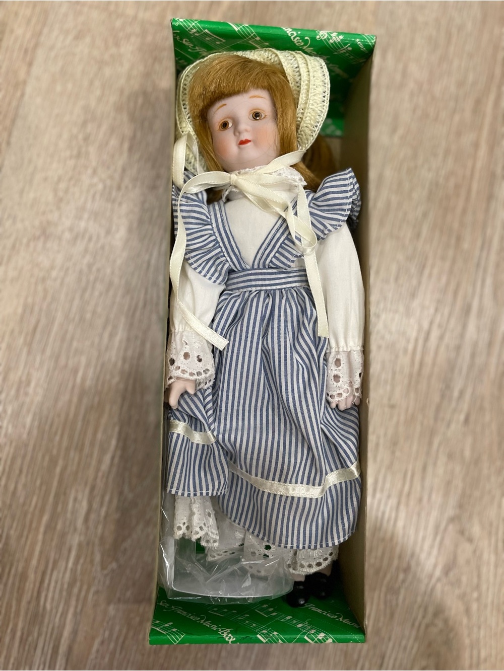 San Francisco Music Box Porcelain Musical Doll “Lara’s Theme” w/ Box & Stand